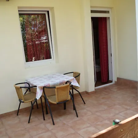 Apartmán Marija With Private Parking Makarská