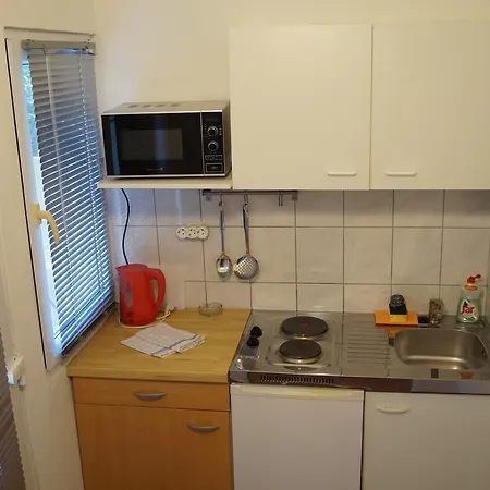 Marija With Private Parking Apartment