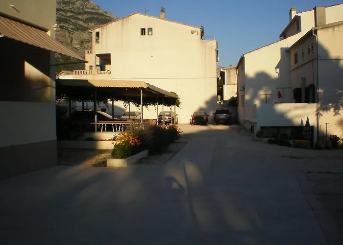 아파트 Marija With Private Parking *