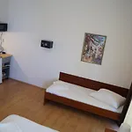 Апартаменты Marija With Private Parking Макарска