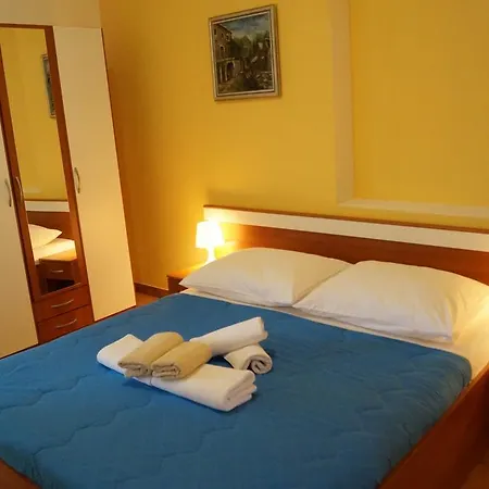 Appartement Marija With Private Parking