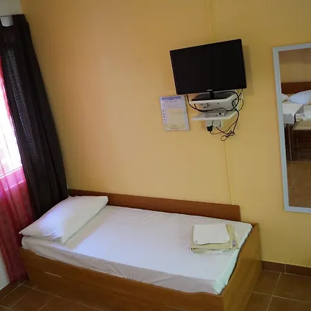 Marija With Private Parking Appartement Makarska