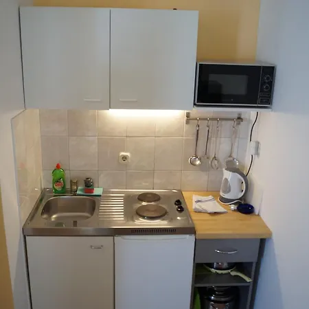 Marija With Private Parking * Makarska