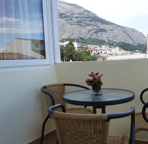 Apartman Marija With Private Parking Makarska