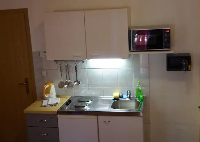 Marija With Private Parking * Makarska