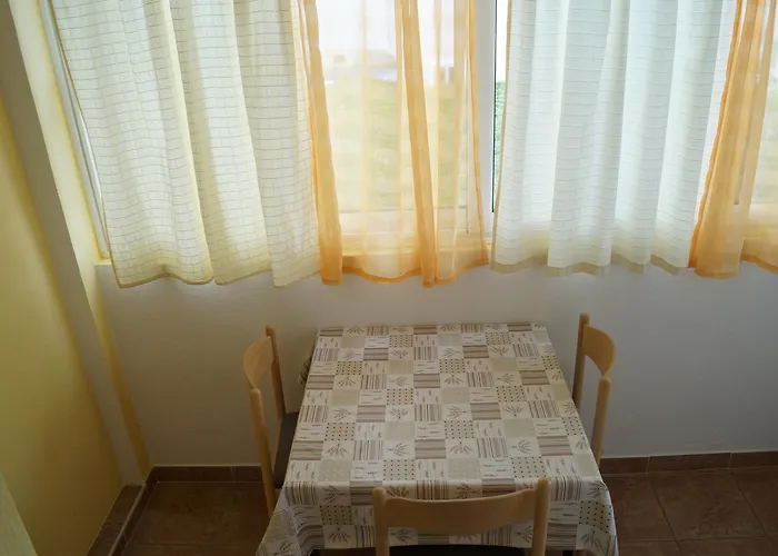Apartman Marija With Private Parking Makarska